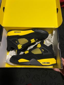 Thunder Jordan 4