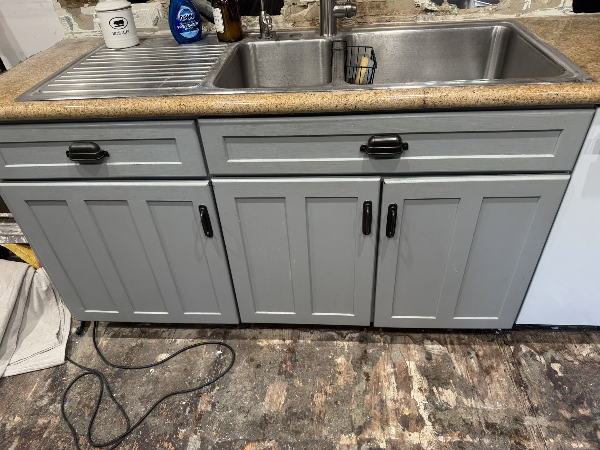 Free Cabinets