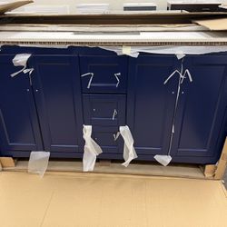 60” Single Bathroom Vanity In Blue 
