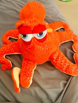 Disney Store Pixar Finding Dory 15" Hank Octopus Plush