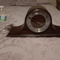 Mantle Clock