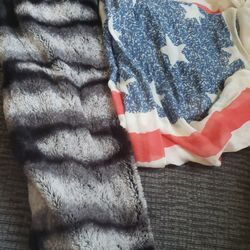 Fleece And Americana Scarves 