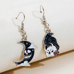 New Dark Moon Skull Raven Charm Gold Tone Goth Emo Y2K Halloween Dangle Earrings