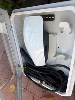 Tesla Wall Connector Gen 3 EV Charger + Weatherproof Box and & 6/3 Wire