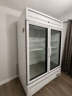 True Commercial 2-Door Glass Display Refrigerator