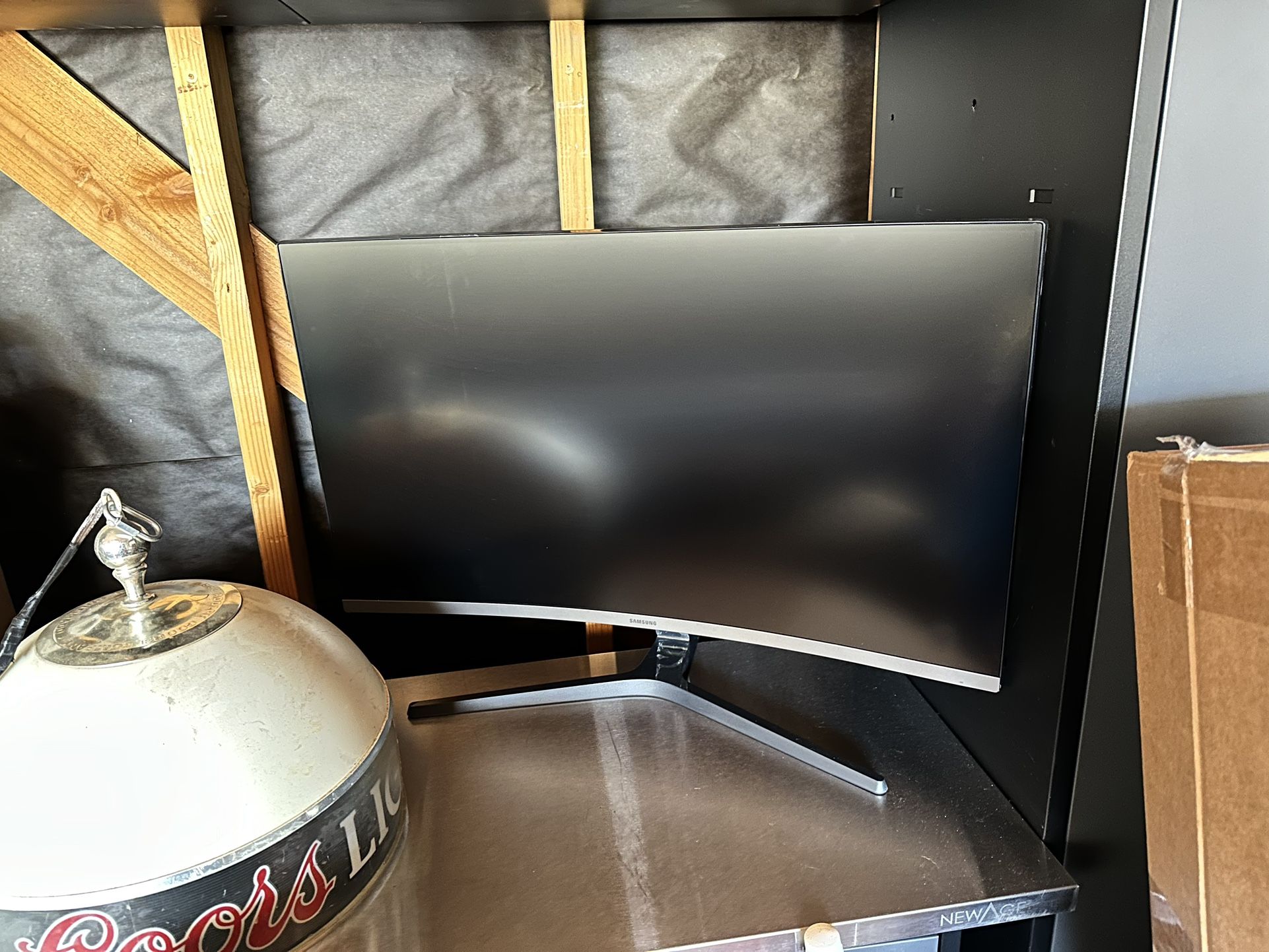 Samsung Curved 32" Monitor