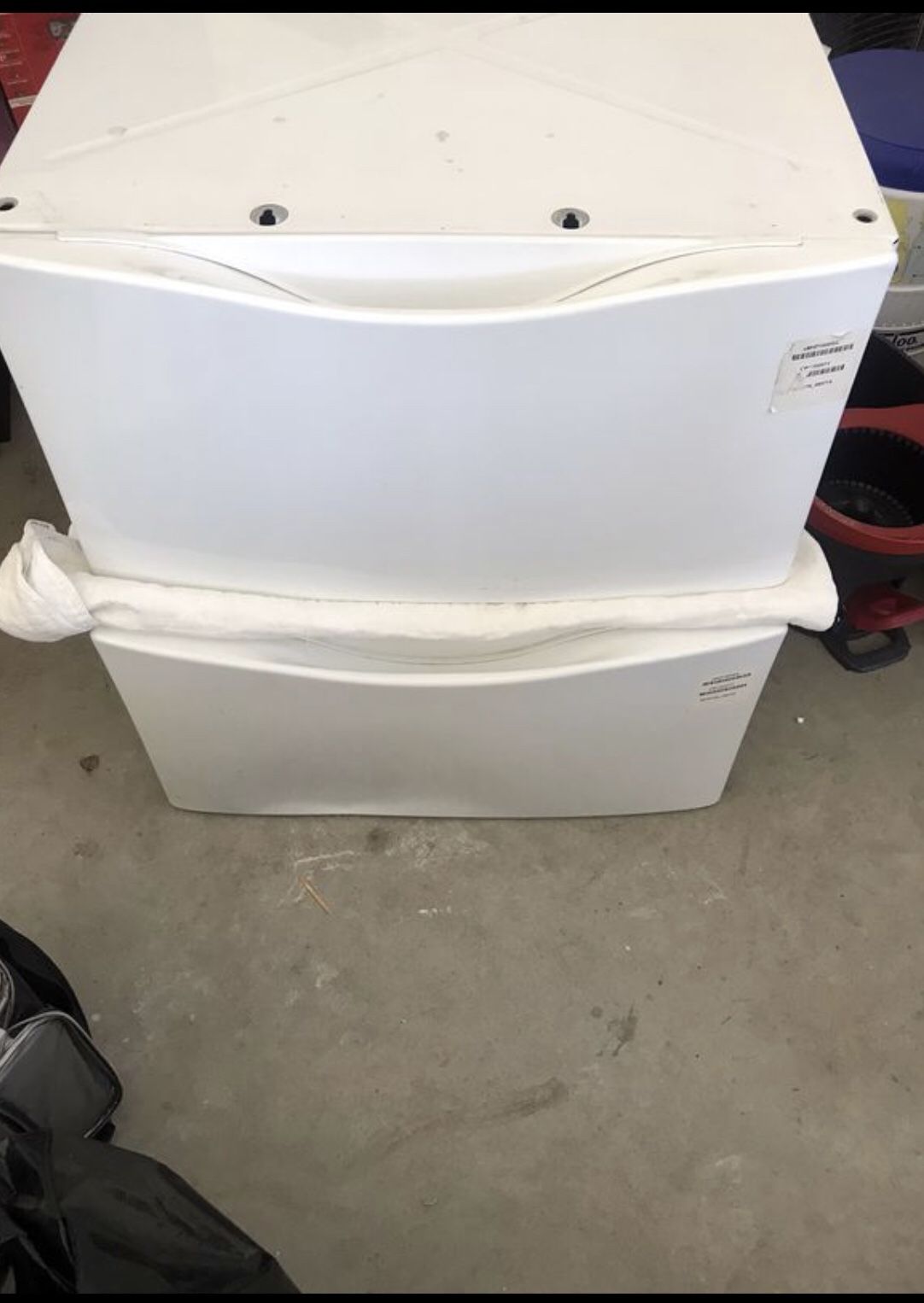 Washer and Dryer Pedestals