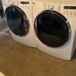 Washer and dryer Kenmore elite excellent condition