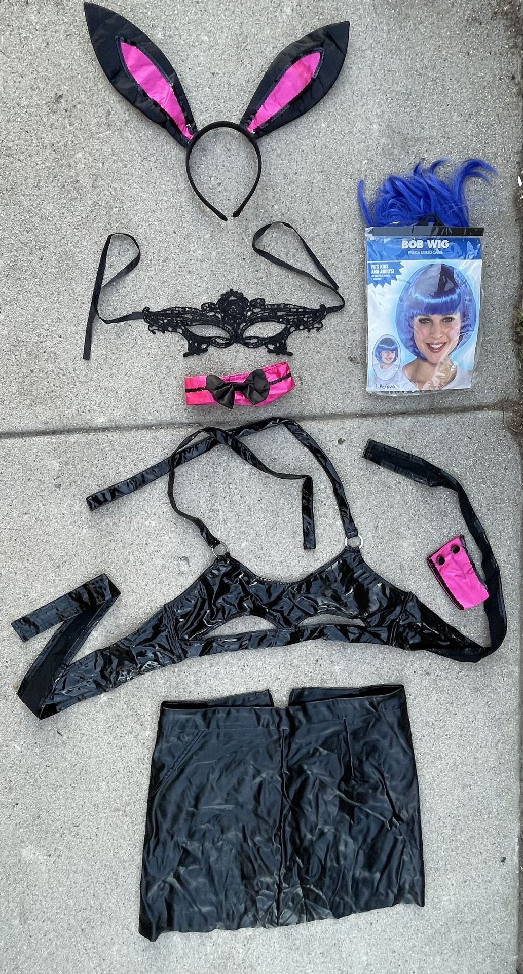 SEXY SKIRT - TOP outfit size large