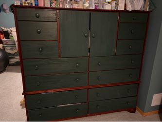 Dresser