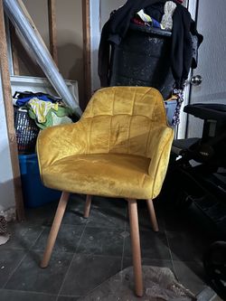 Mustard Yellow Velvet Accent Chair – Mid-Century Modern Style 4 pieces