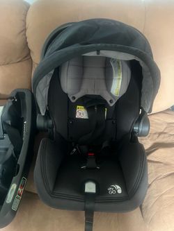 Infant car seat and 2 car locked easy