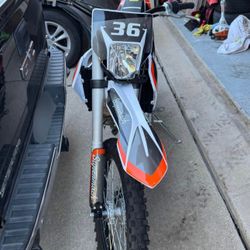 250cc Dirt Bike 