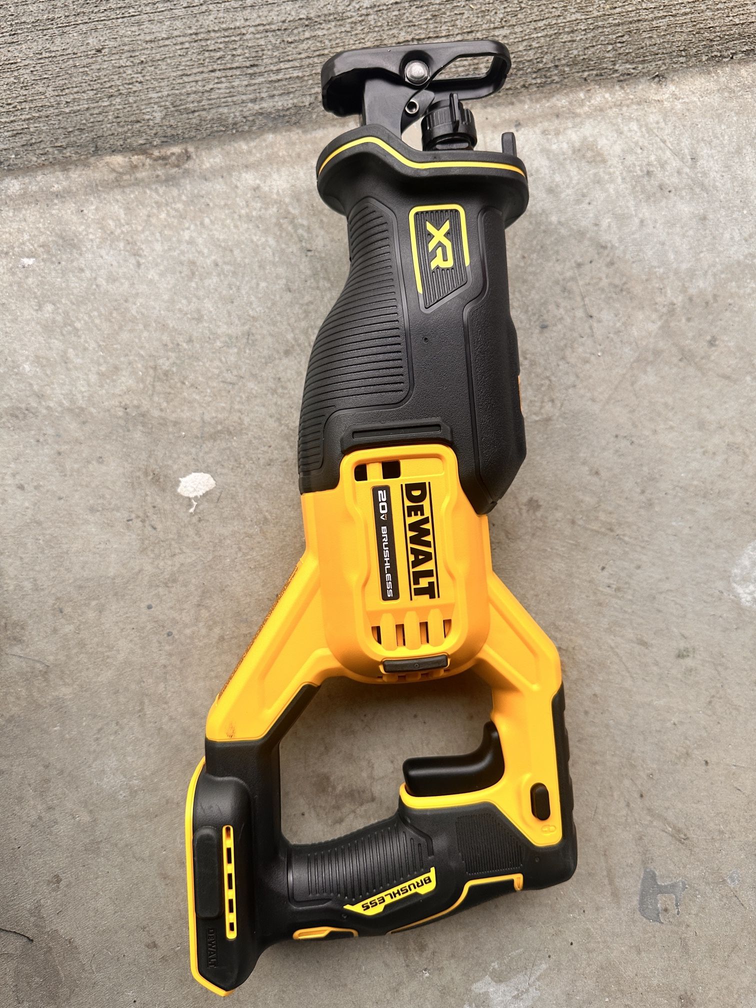 Dewalt Saw
