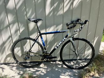 Trek 1.1 Road Bike size Medium 54cm! Very Nice!