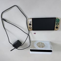 Nintendo switch OLED with 200gb SD Card