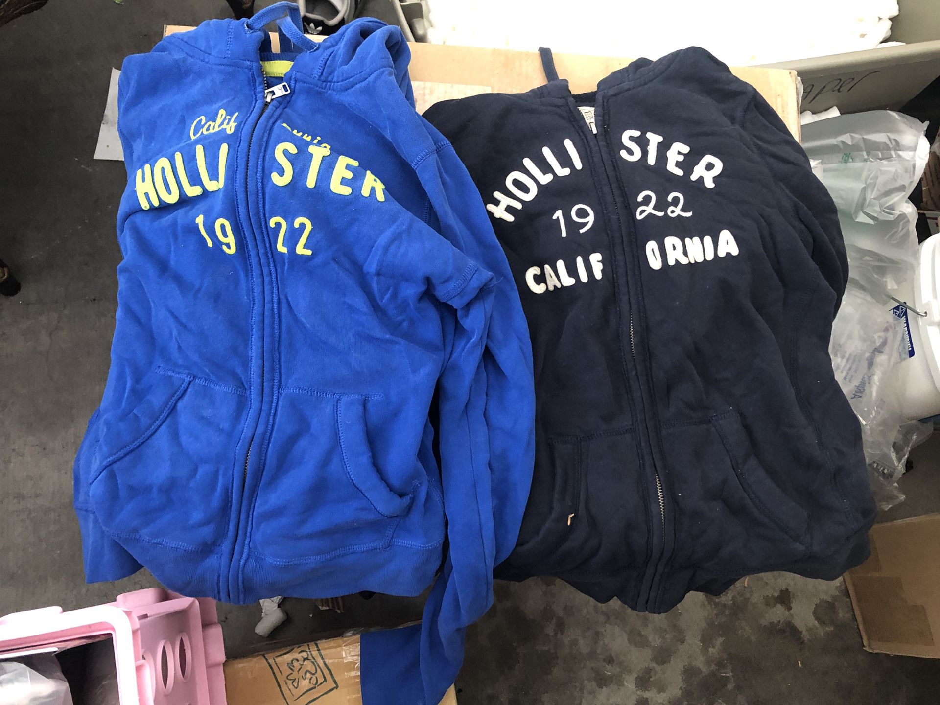 2 woman’s Hollister hoodie zip ups