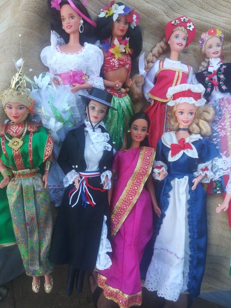 BARBIE DOLLS OF THE WORLD COLLECTOR EDITION