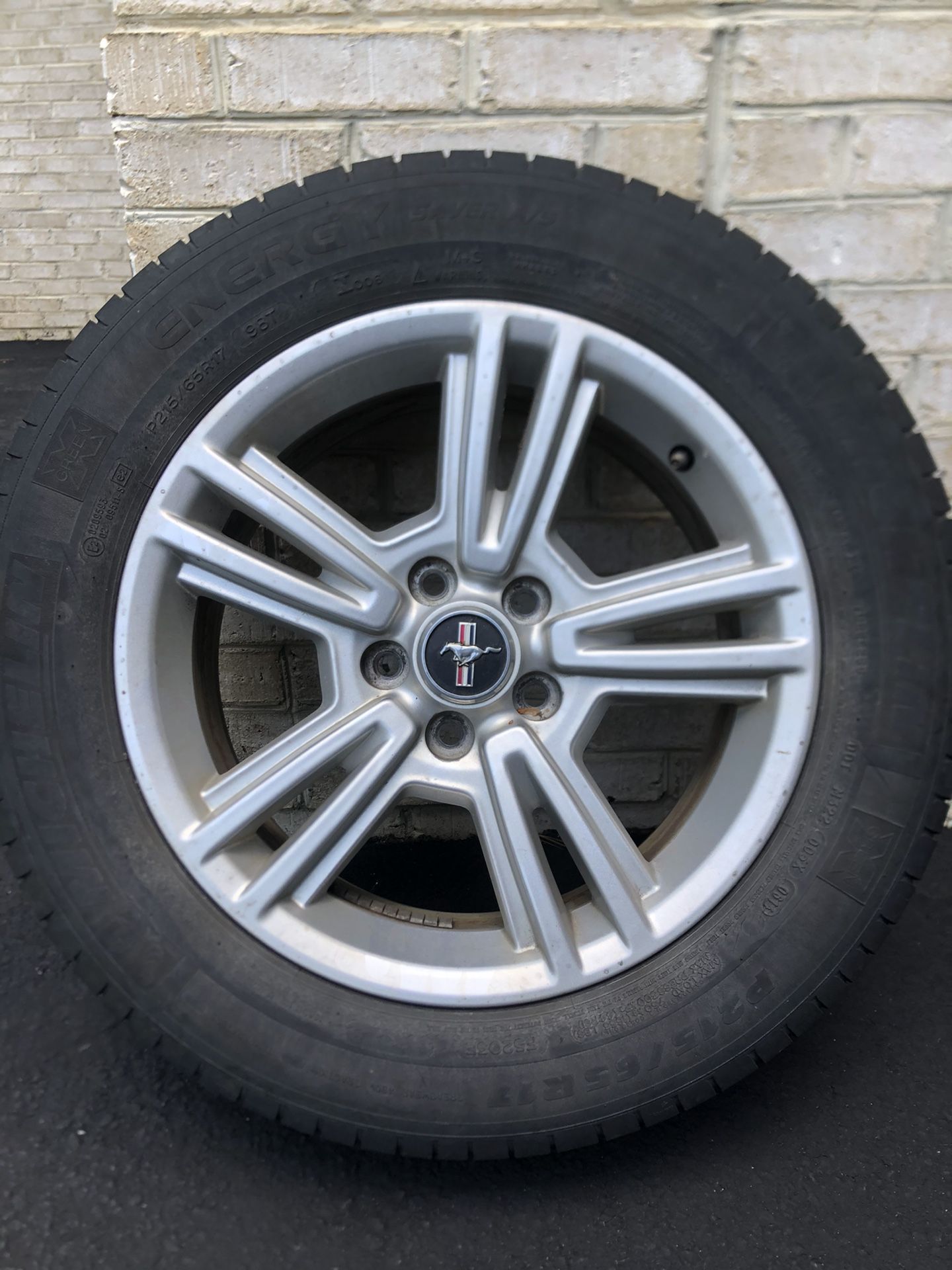 2014 Ford Mustang standard rims/ tires