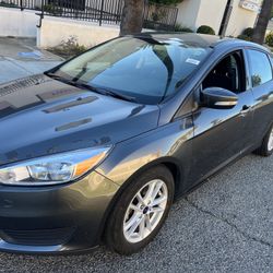 2017 FORD FOCUS SE ONLY 40K ORIGINAL MILES CARFAX
