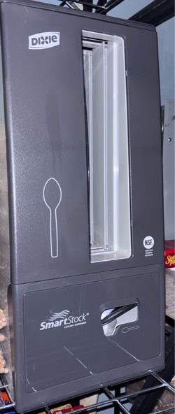 Dispensadores de cucharas ,tengo también de tenedor y de cuchillos  .,a muy buen precio para esas personas con negocios o para personas que hagan part