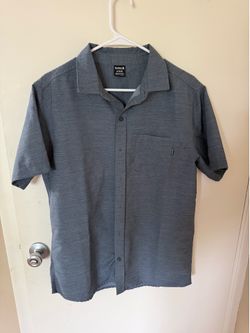 Men’s Hurley button up