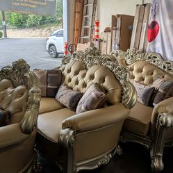 BEAUTIFUL set of 3 sofas