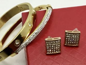 Bracelet and earrings set