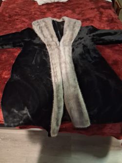 Faux Black Fur With Fox Collar Vintage Coat