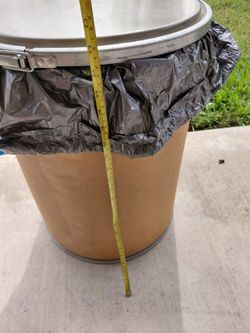 Heavy duty storage bin