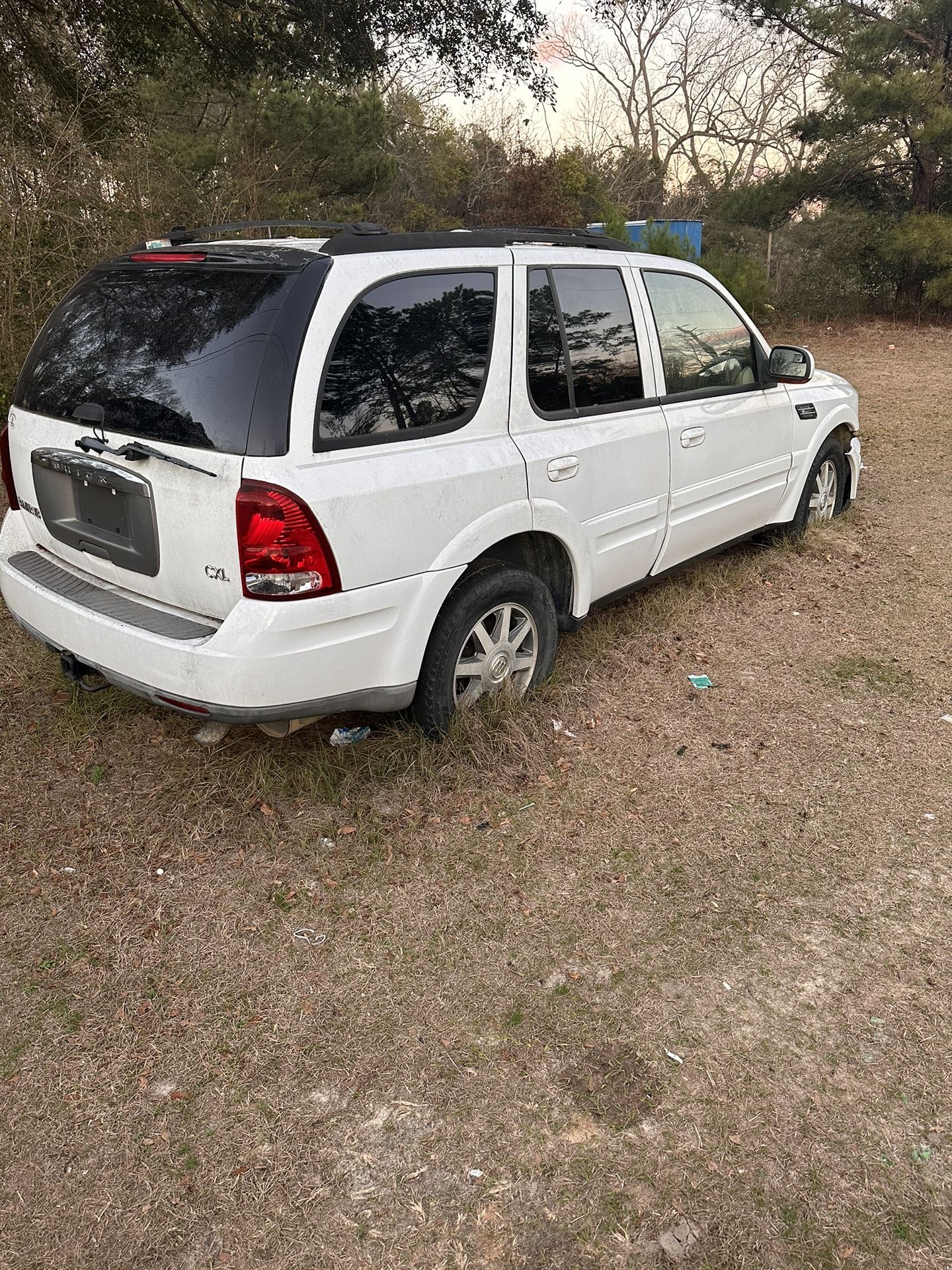 2004 Buick Rainier