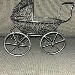 Metal Chicken Wire Carriage