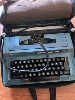 Vintage Typewriter 