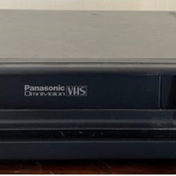 PANASONIC OMNIVISION VCR/VHS CASSETTE RECORDER PLAYER