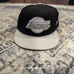 Black And Grey Lakers Fitted Hat 7 1/2