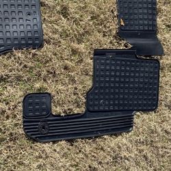 2013-2016 Lr4 Genuine Rubber Mats