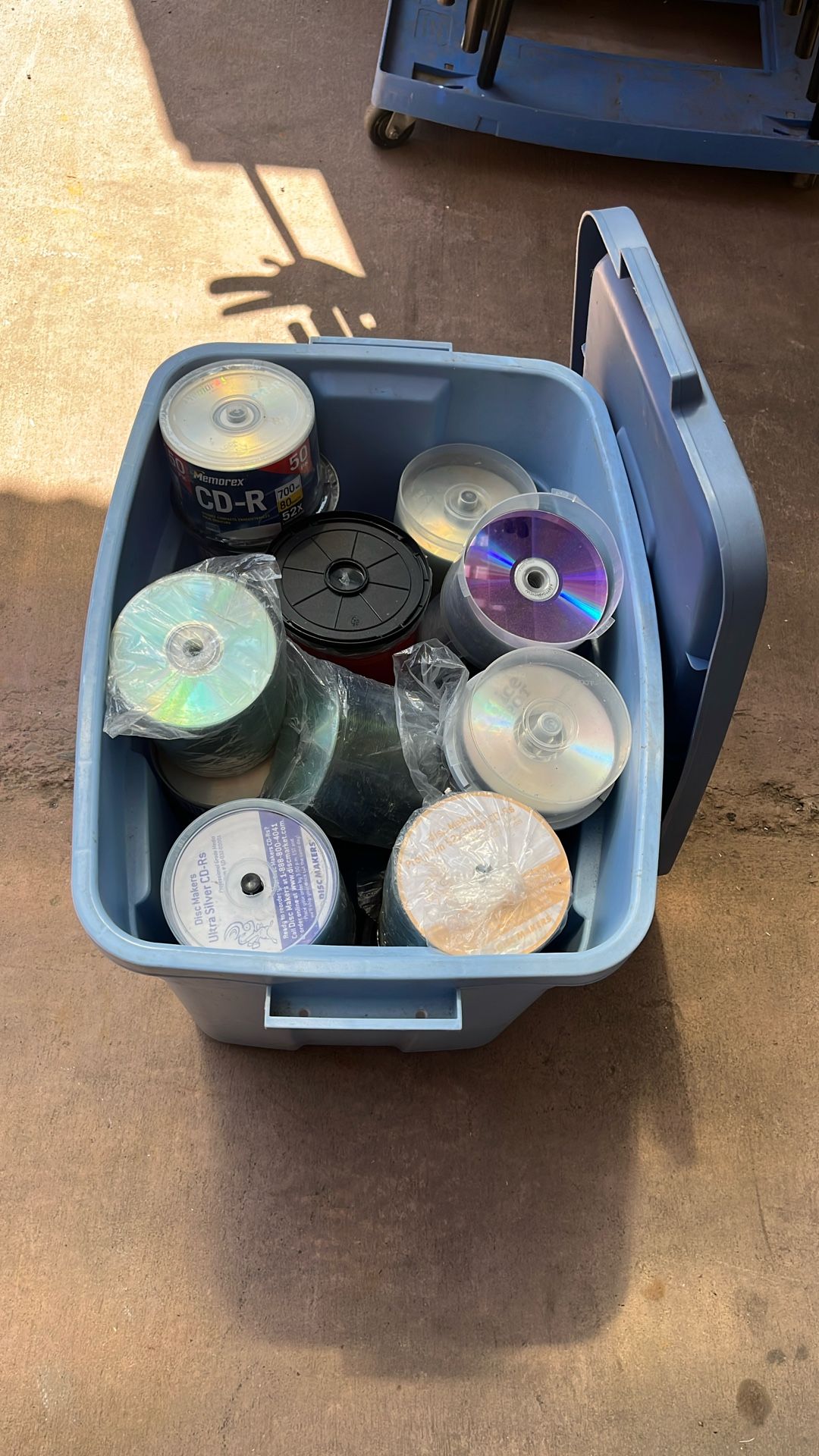 Lot- Cd And DVD Blank