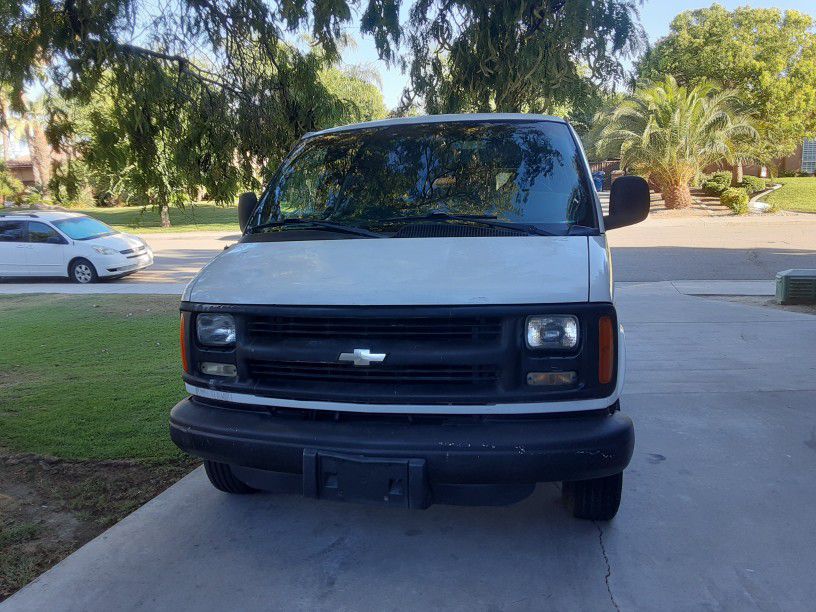 1998 Chevy Express 2500 Only 96k Miles