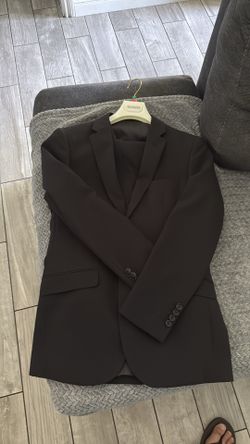 Black suit size 38R /32W
