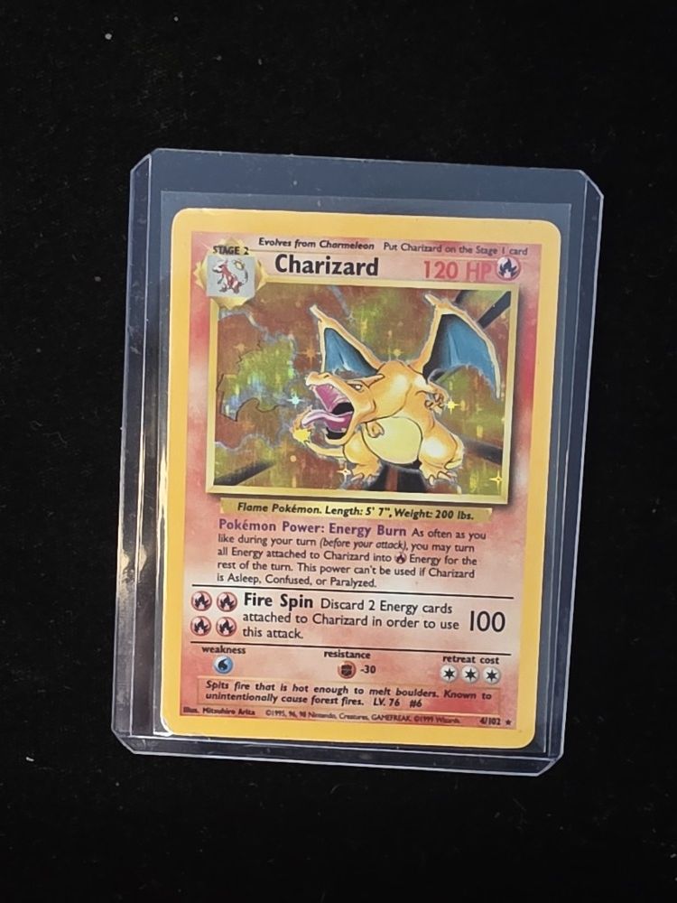 Holographic Charizard 