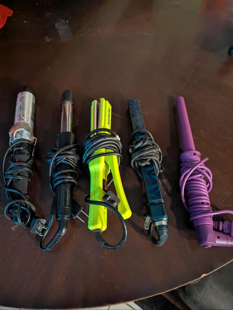 Misc Curling Irons & Straightners Lot