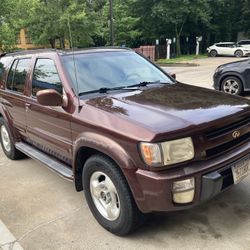 1999 Infiniti QX4