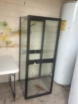 75 Tank or terrarium