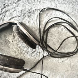 Sennheiser HD 650 Studio headphones