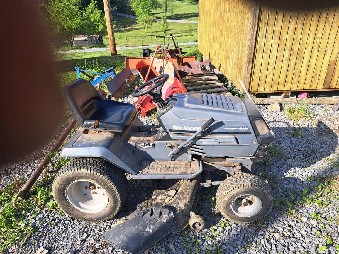 Yard Machine Lawn Tractor 