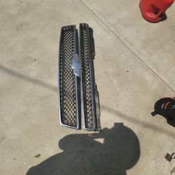 2007 Chevy Tahoe Front Grill
