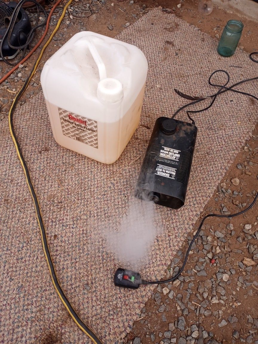 Fog Machine And Fog Juice Halloween Smoke Machine 