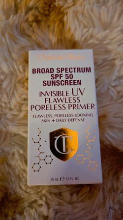 Charlotte Tilbury Flawless Poreless Primer