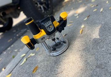 DeWalt 20V MAX XR 2.25 HP Cordless Plunge Router Tool Only $280