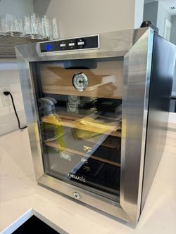 NewAir Electric Cigar Humidor
